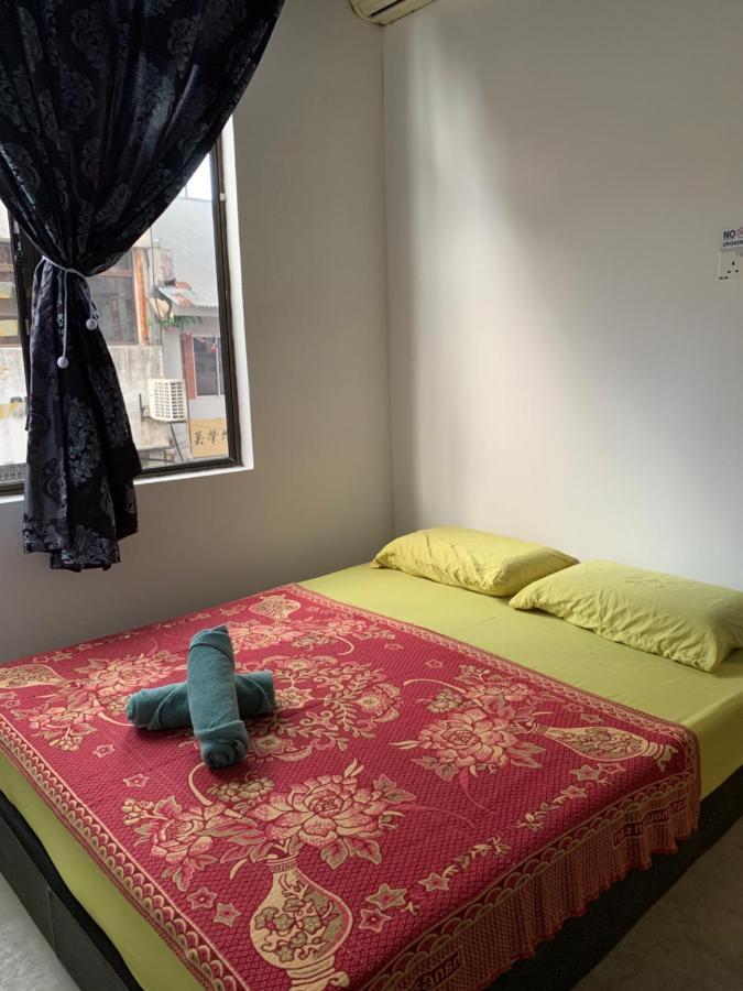 Batu Bata Guesthouse Kuching Kültér fotó